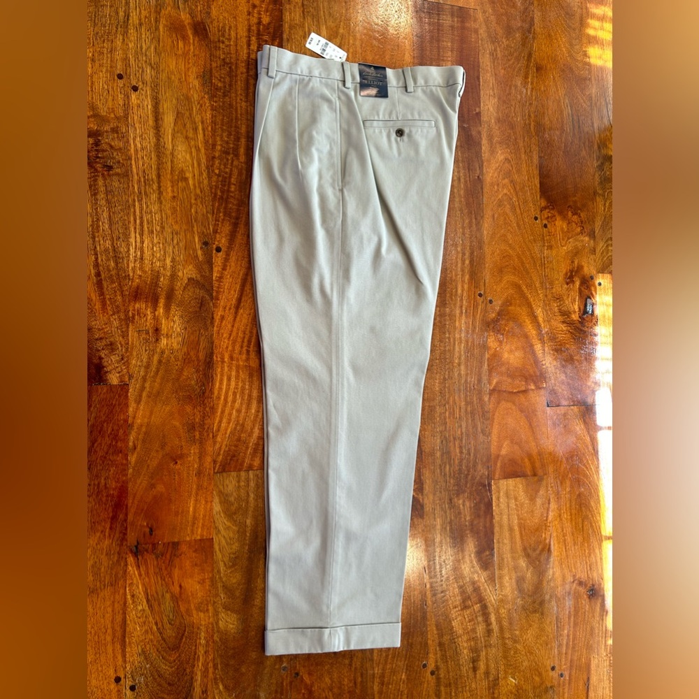MENS BROOKS BROTHERS KHAKI PANTS w CUFFS *NEW WITH TAGS*